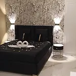 Luxury House Centro 那不勒斯