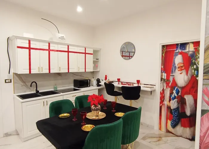 Luxury House Centro * Неаполь