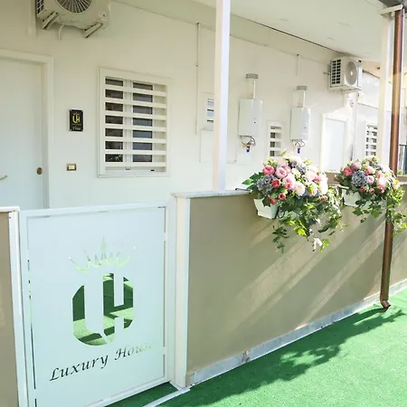 Apartment Luxury House Centro Naples