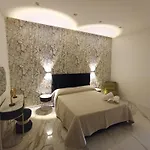 Luxury House Centro Napoli
